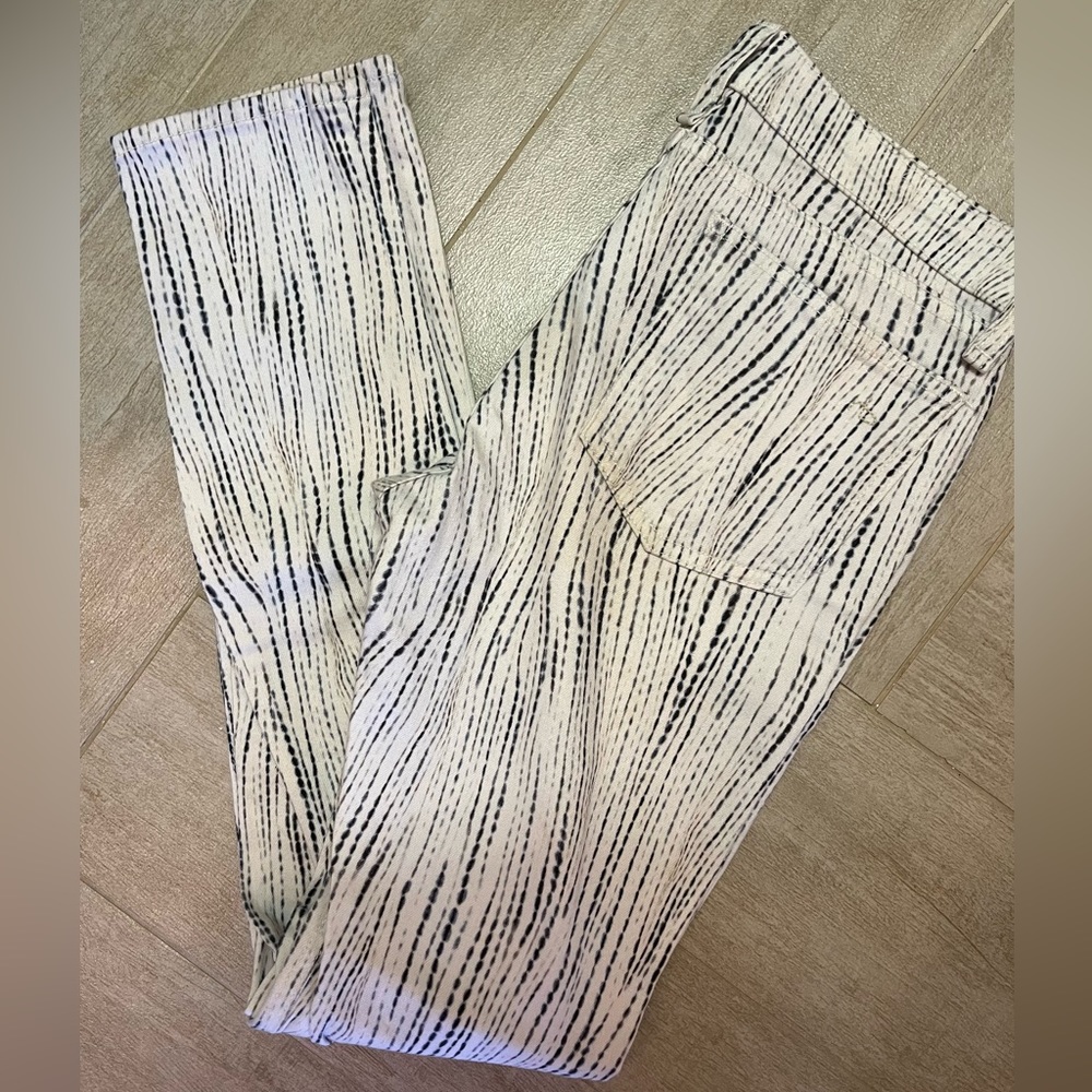 Rag and Bone pattern jean size 28